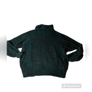 Zenana size large charcoal colored turtleneck tunic sweater with ballon sleeves